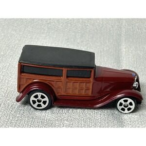 Maisto 1932 Ford 1/64 loose diecast car Burgundy/wood